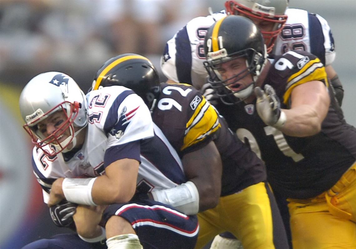 James Harrison announces signing with Patriots with picture of new teammate  Tom Brady - Behind the Steel Curtain