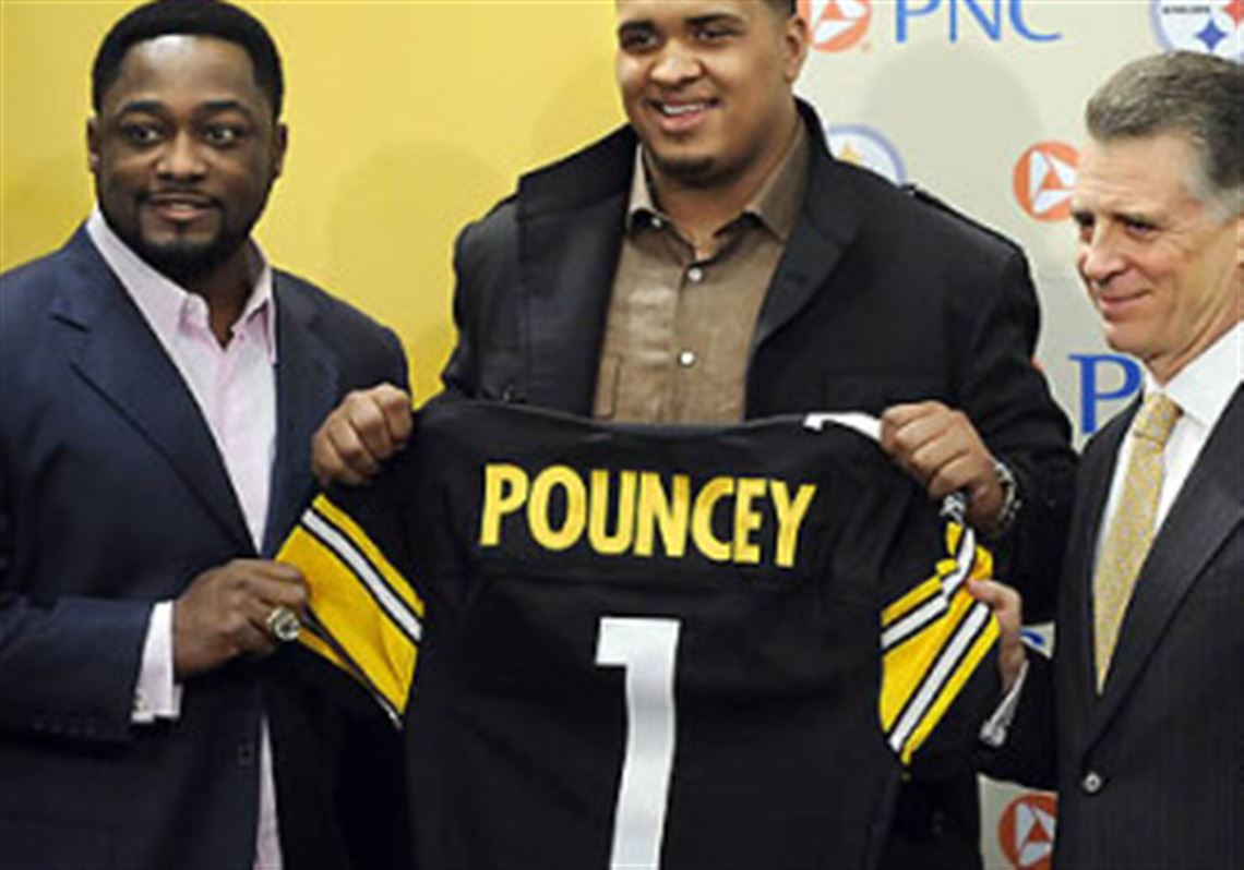 Legendary Steelers Center Maurkice Pouncey Reveals How 1 Veteran Didn't  Want To Help Him As A Rookie