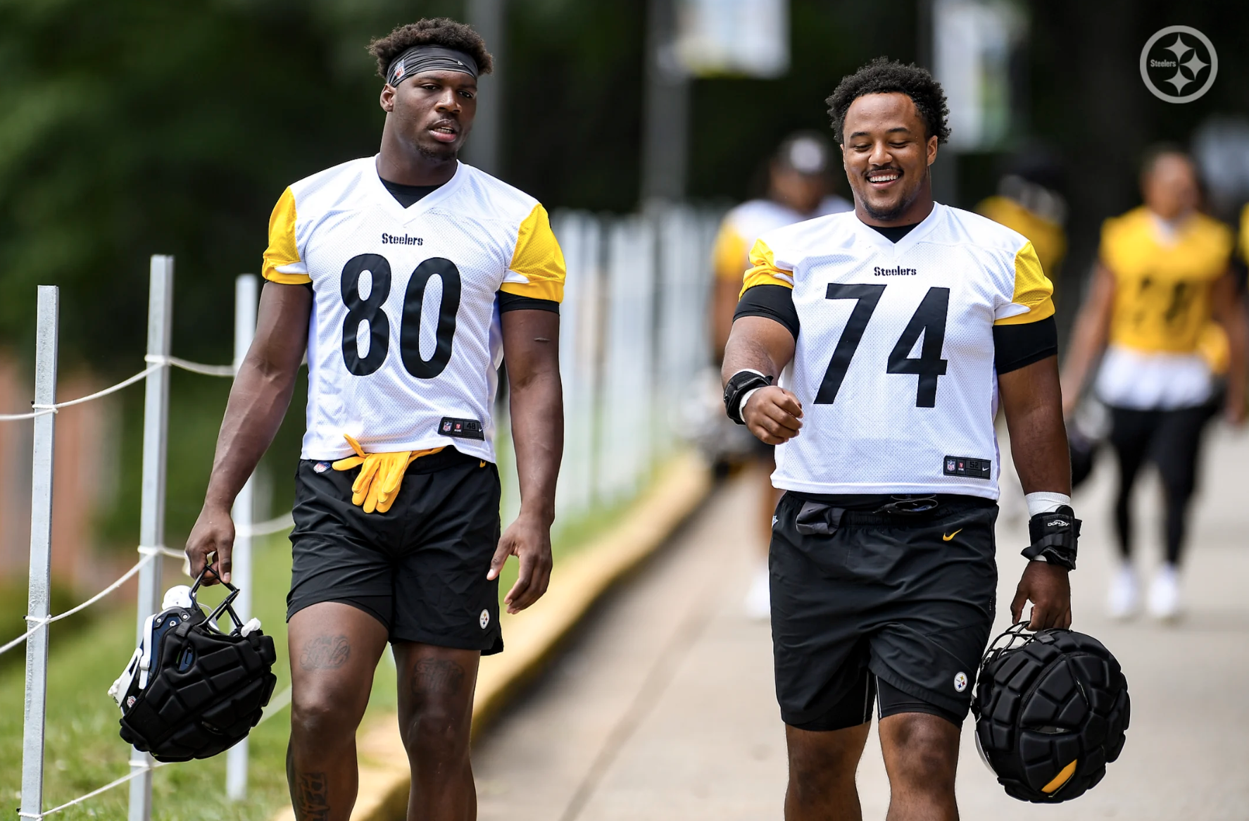 Steelers' Rookie Darnell Washington Dominating Elite Edge Rusher TJ Watt In  1st Day Of Padded Practice