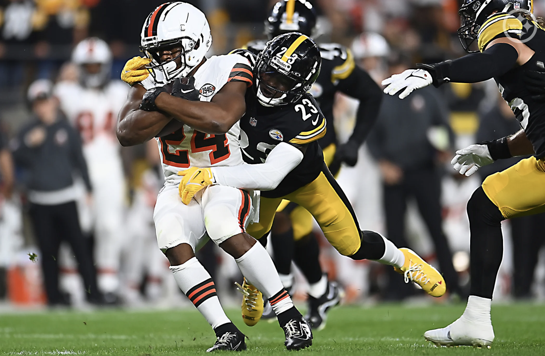 Steelers' Minkah Fitzpatrick Called Out By Nate Burleson For Dirty Hit On  Nick Chubb, Former Steelers Come To His Defense