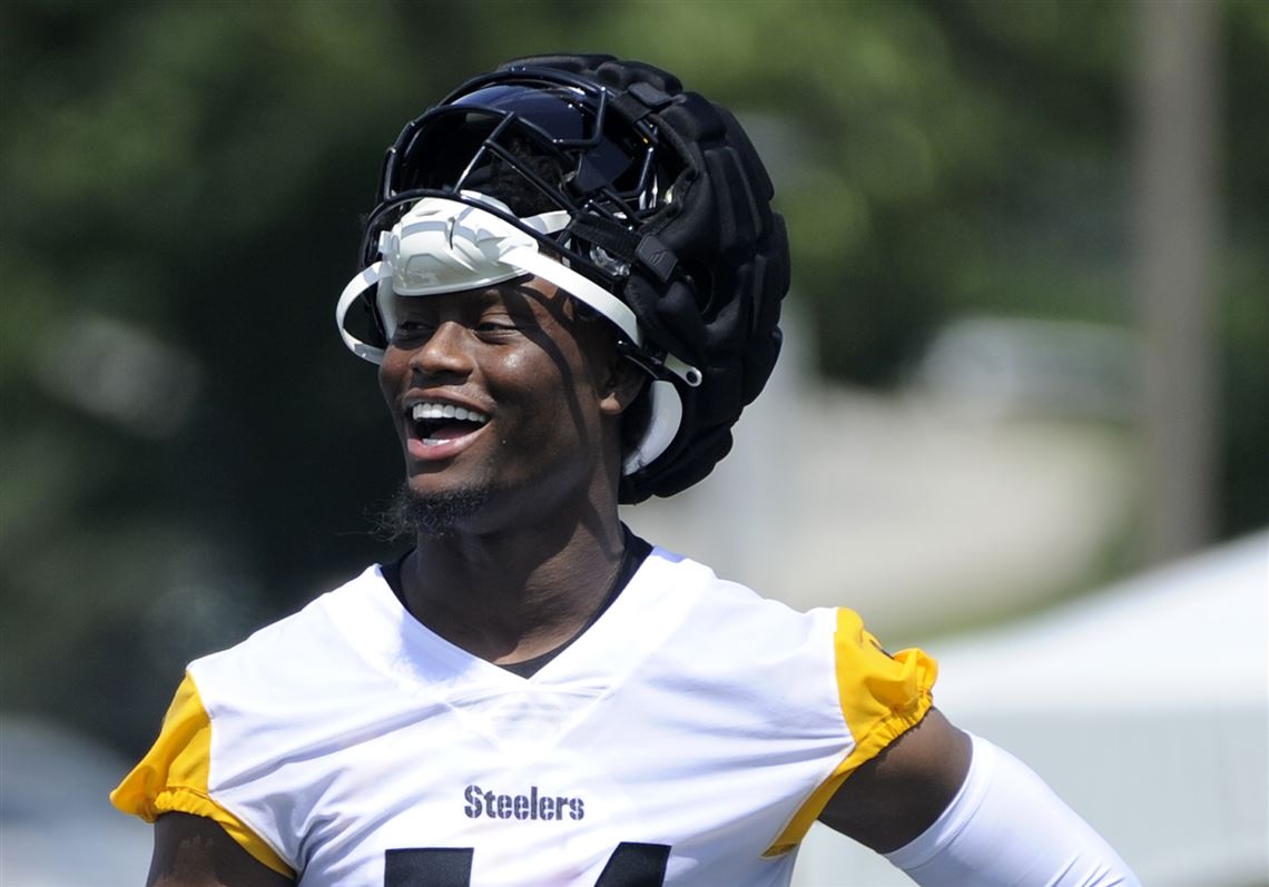 Steelers' George Pickens Obsessed With Rookie Darnell Washington