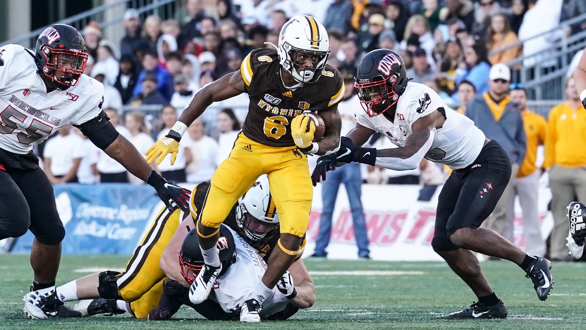 Steelers sign former Penn St. RB John Lovett, with rookie Alfonzo Graham  out for the season