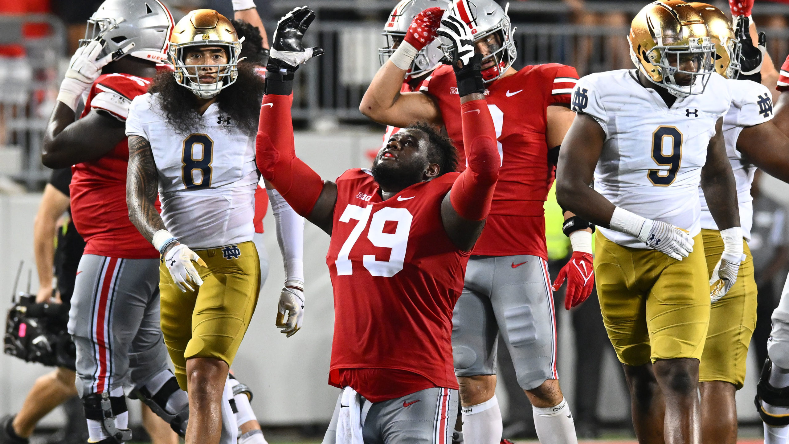 Potential Bengals draft target Dawand Jones goes viral for dunk