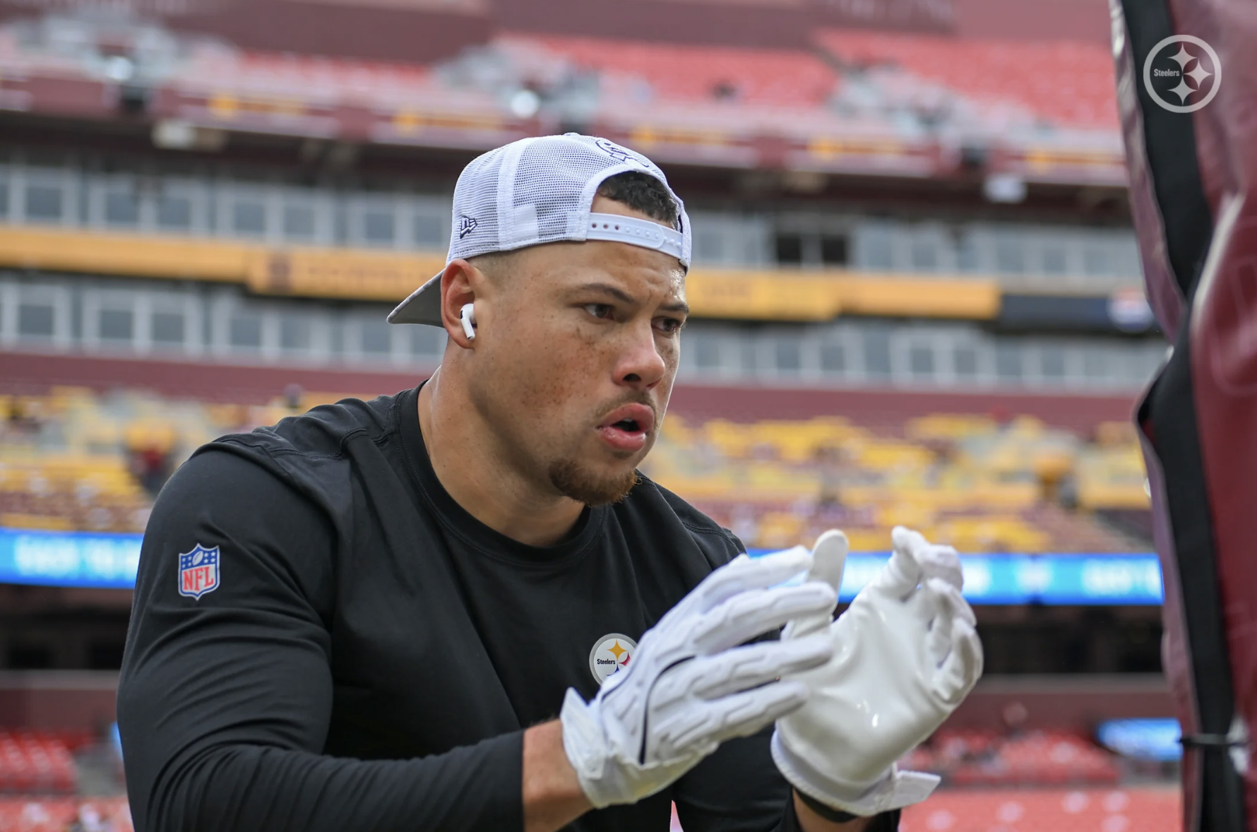 Steelers' Alex Highsmith May Miss Serious Time After Crushing Sight In ...