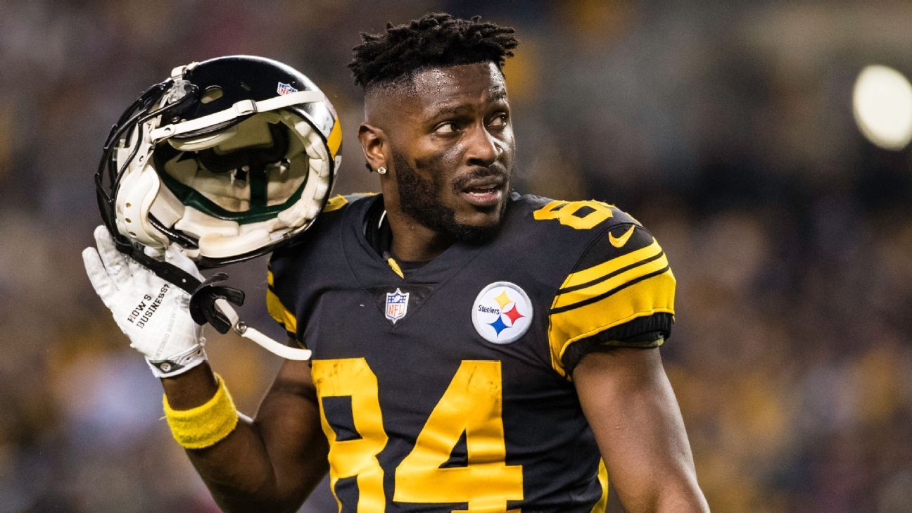 Pittsburgh Steelers - Antonio Brown hit 9,000 career scrimmage yards in his  106th regular-season game, tying Randy Moss for the 5th-fewest games by a  WR in NFL history.