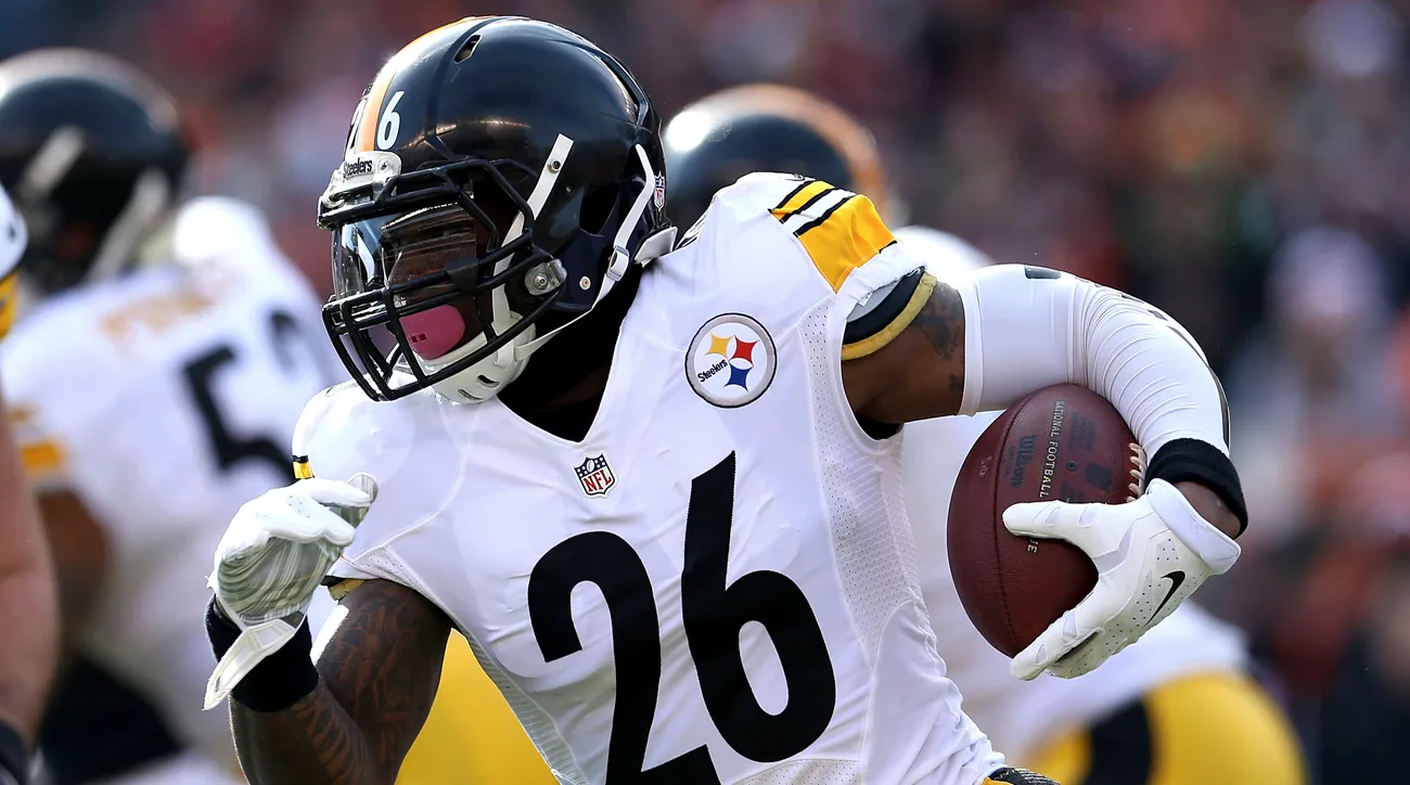 Steelers Former 2nd Round Pick And Epic Running Back Leveon Bell Opens Up About Smoking Before