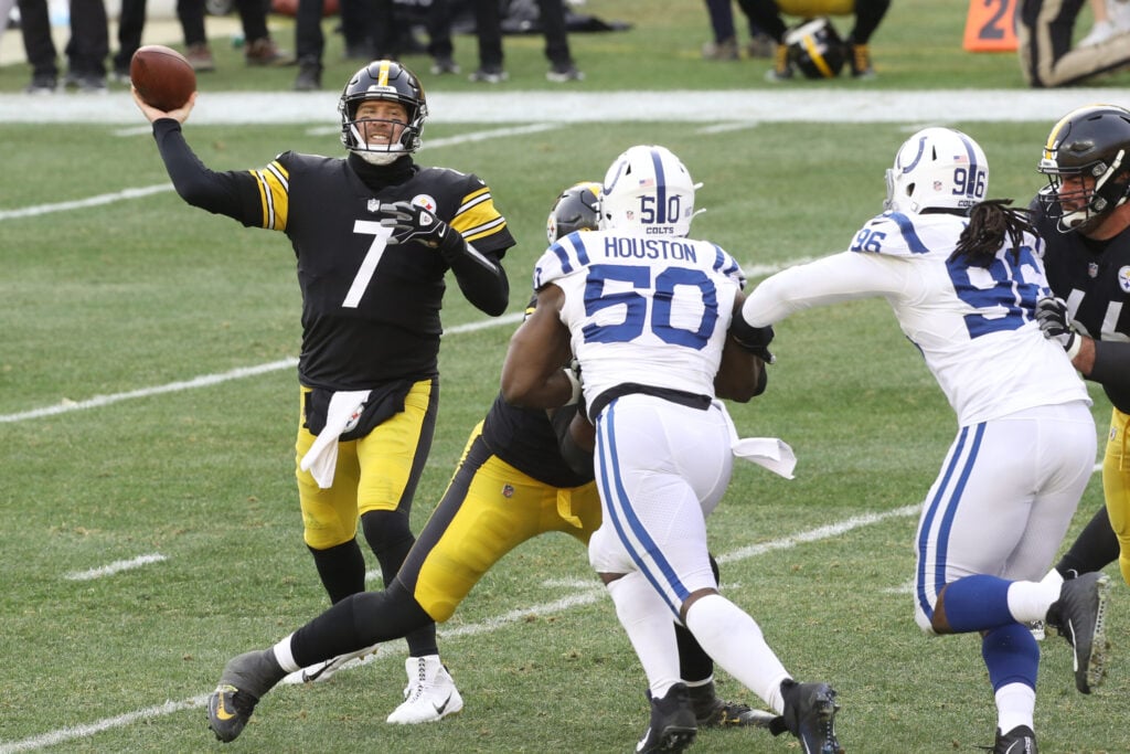 Steelers vs. Colts: Big Ben Upsets Peyton Manning