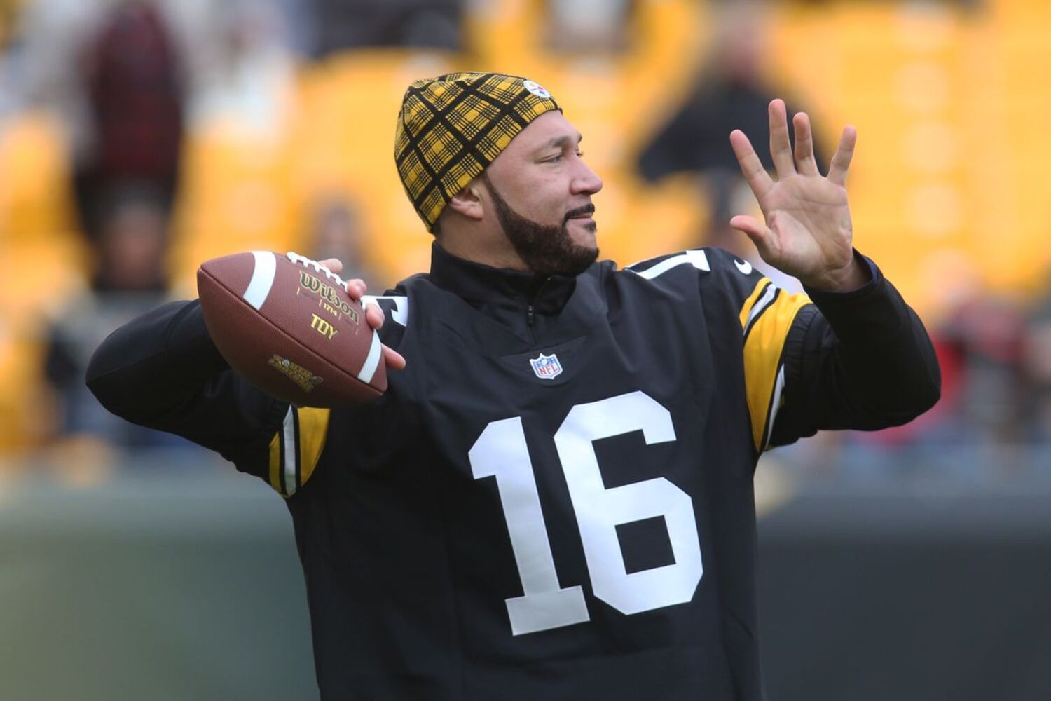 I Didn't Respect Him': Ben Roethlisberger's Former O-Lineman Says Steelers  Would've Won Super Bowl In 2010 With Charlie Batch Instead - Steelers Depot