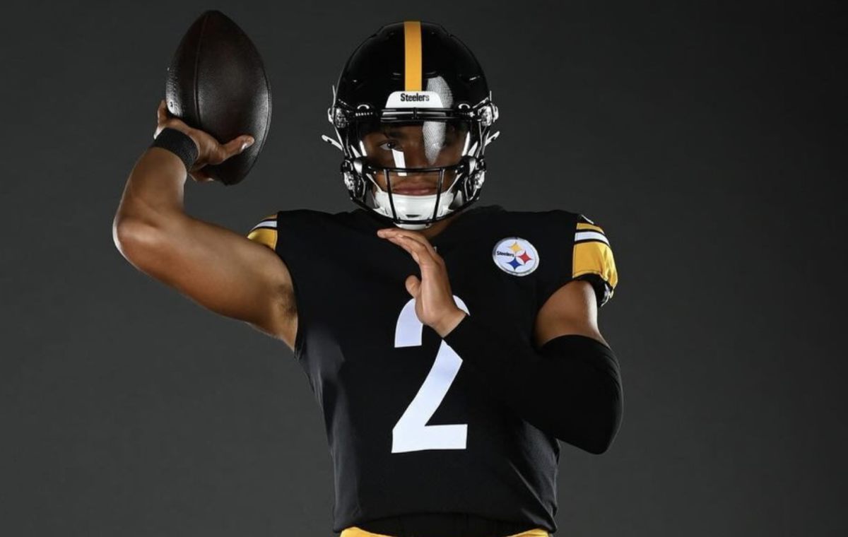 Steelers QB Expected To Get Big 100 Million Dollar Three-Year Deal At ...