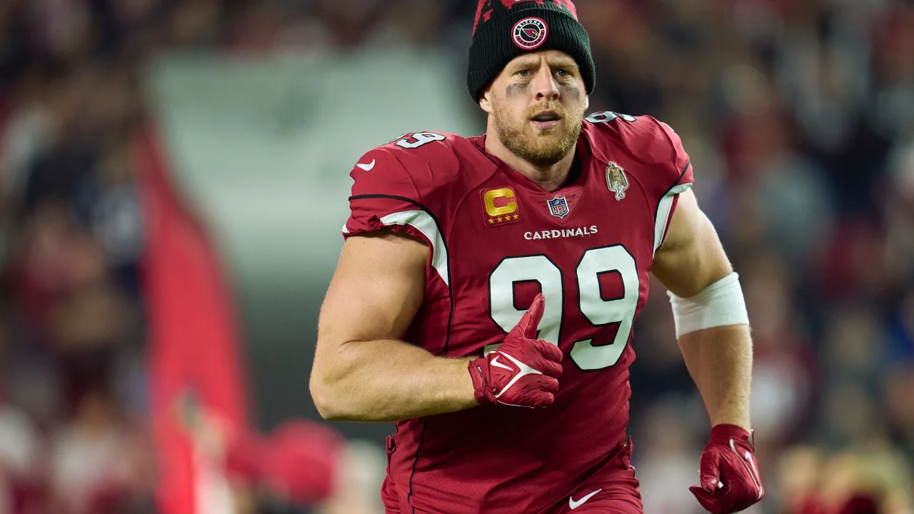 Arizona Cardinals defensive end J.J. Watt (99) in his three point