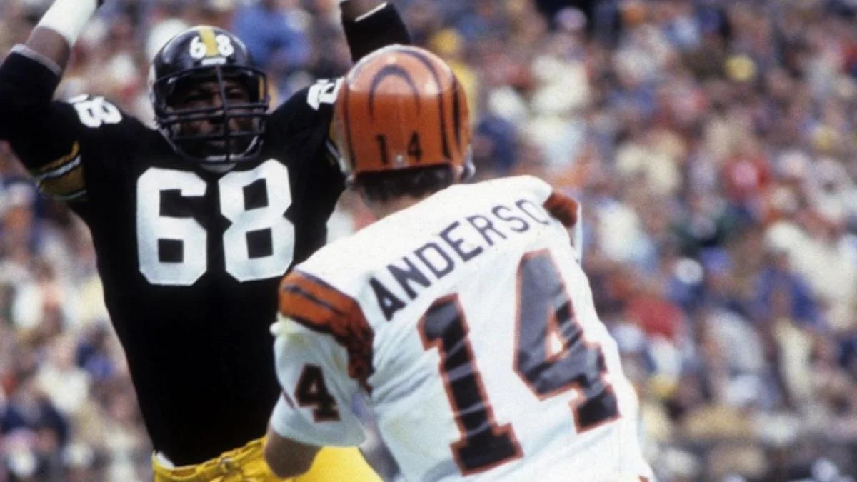 Steelers Ken Anderson: Bengals legend wears black and gold now