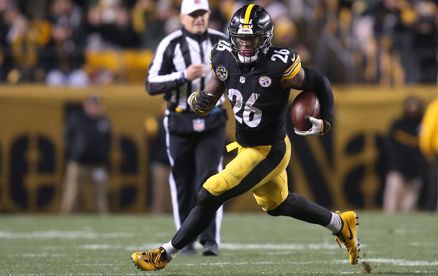 Le'Veon Bell Reveals Steelers Great Ben Roethlisberger Definitely