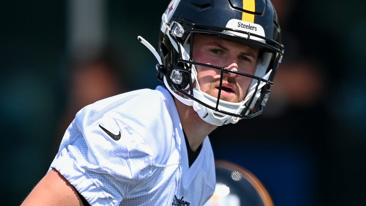 Photo: Steelers Quarterback Mason Rudolph at Steelers Training Camp -  PIT2022072703 