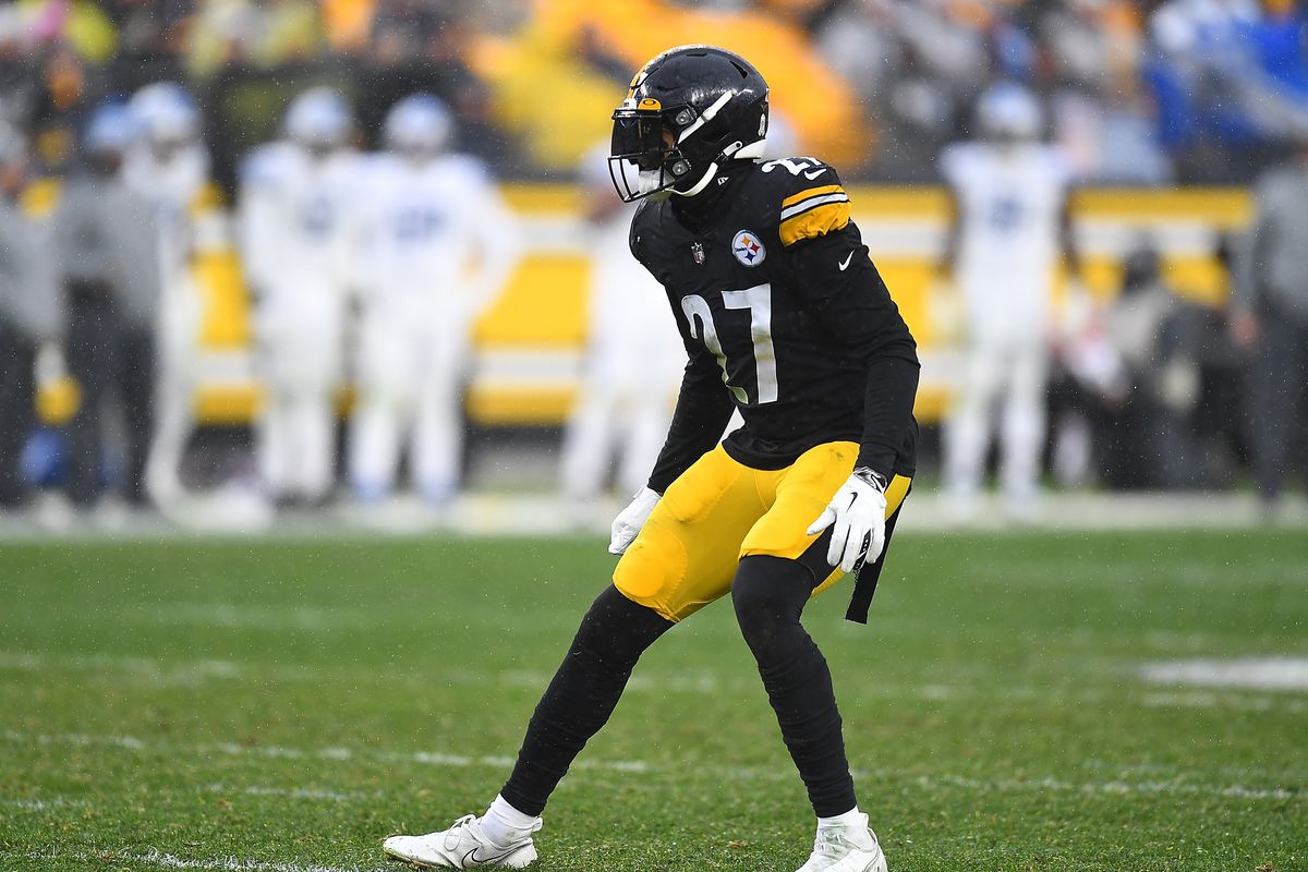 Derek Watt, Marcus Allen remain out of Steelers practice with