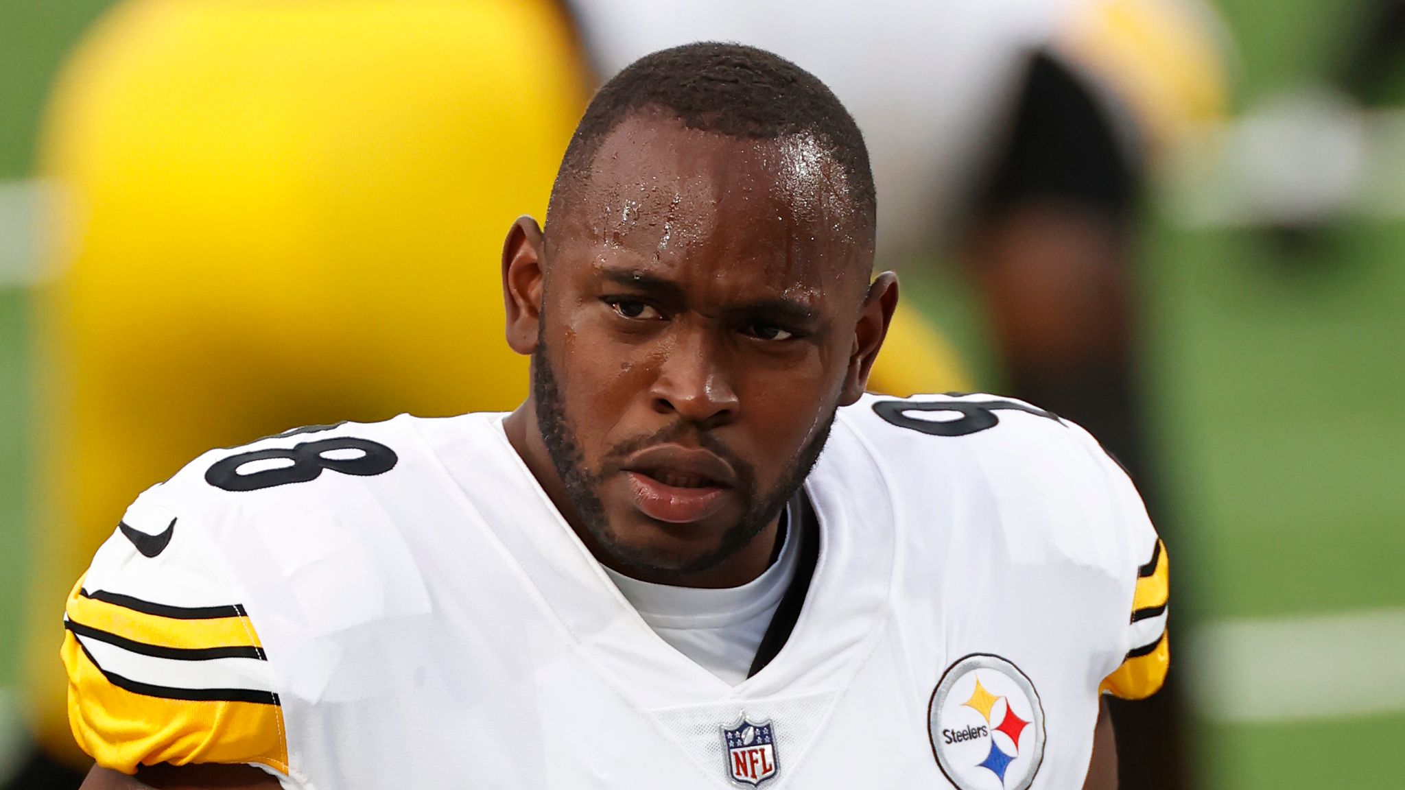 Former Steelers LB Vince Williams Confused by Devin Bush's Career