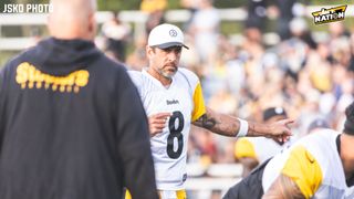 Steelers Get First Taste Of Aaron Rodgers’ Infamous Sideline Frustrations (Steelers News). Photo by Jordan Schofield / SteelerNation (X: @JSKO_PHOTO)