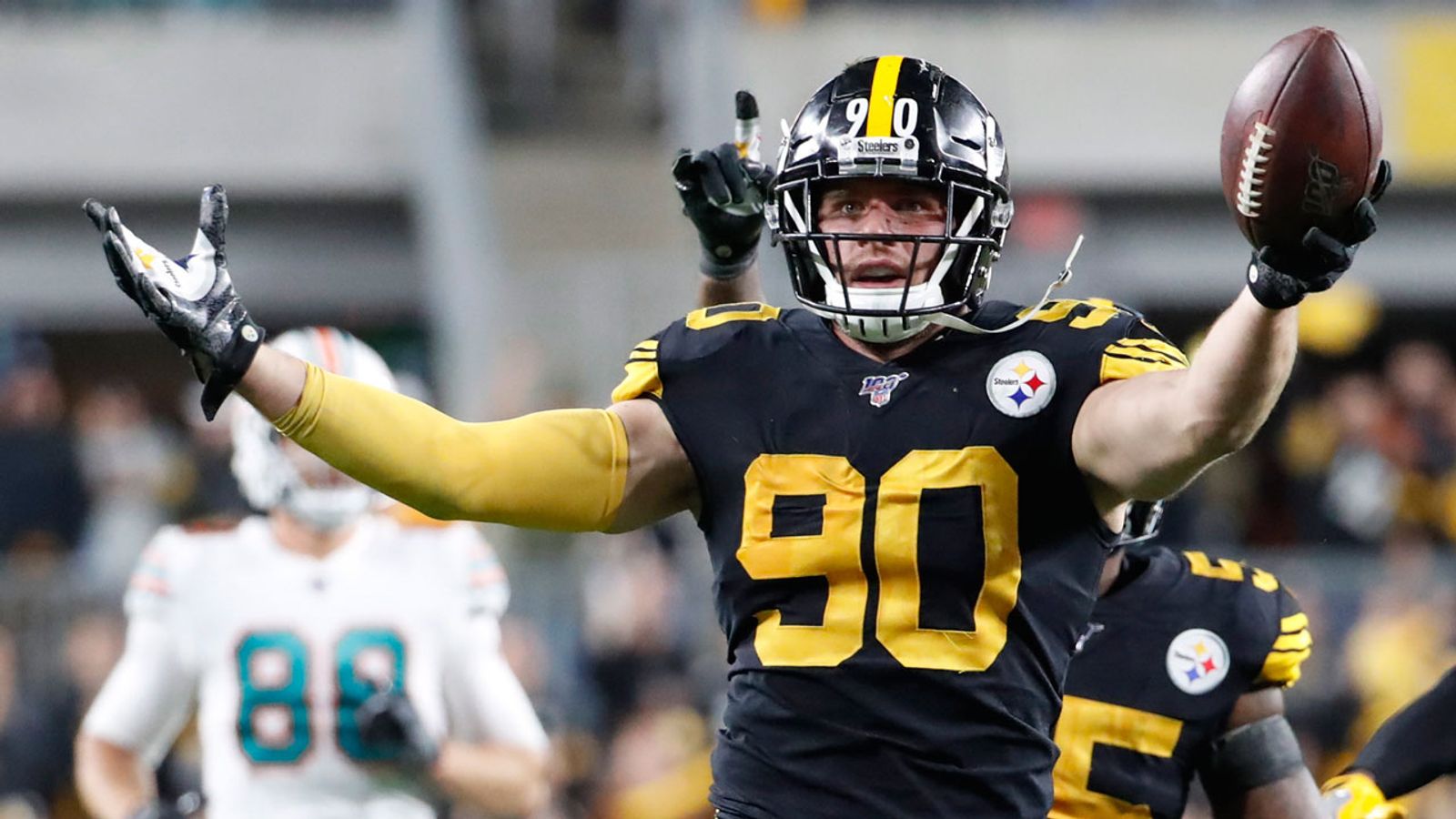 Steelers' TJ Watt Paid Respect By NFL-Great Von Miller On The Pat