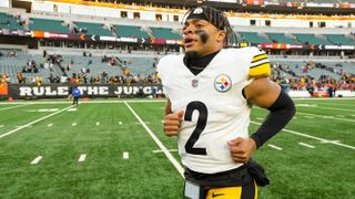 Fowler: Steelers Are Reportedly Very Optimistic About New Deal For Justin Fields But It's Not That Simple (Steelers News). Photo by Todd Rosenberg / Getty Images