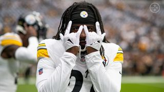 Steelers' Omar Khan Shares Huge Update On Donte Jackson's Future With Pittsburgh (Steelers News). Photo by Karl Roser / Pittsburgh Steelers