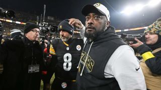 Jay Glazer Detailed How Ex-Steelers HC Mike Tomlin Was Covering Up Severe Organizational Issues (Steelers News). Photo by Barry Reeger / Imagn Images