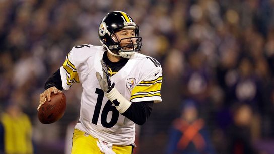 Former Steelers QB Charlie Batch Gives Big Hint Regarding Pittsburgh's Draft Direction. Photo by Patrick Semansky / Associated Press