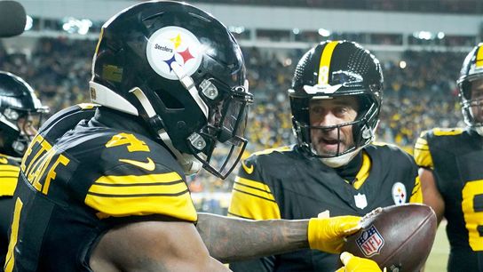 Steelers Aaron Rodgers and DK Metcalf