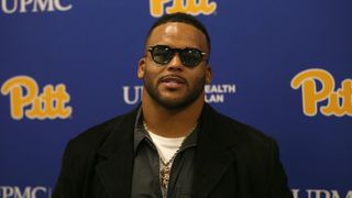 Steelers Fans Get A Direct Answer On Aaron Donald's Potential NFL Return As Homecoming Could Be On The Table (Steelers News). Photo by Michael Longo / USA TODAY NETWORK via Imagn Images