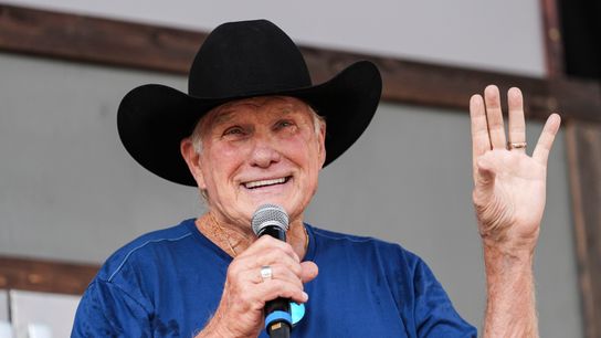 Steelers Great Terry Bradshaw Gets Into Disagreement With Joe Rogan: "No, We're Not Arguing Here" (Steelers News)