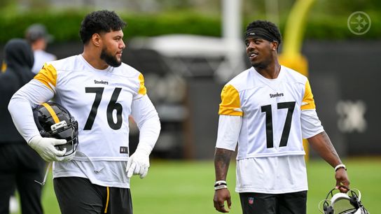Steelers' Offensive Line Has 1 Goal As Group Must "Grow Up In A Hurry" (Steelers News)