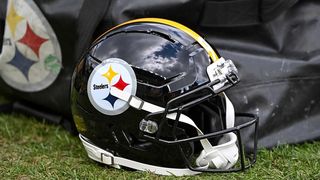 Steelers Connected To Forgotten Pro Bowl Quarterback As Return Rumors Swirl (Steelers News). Photo by Barry Reeger / Imagn Images 