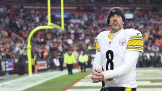 Steelers' Aaron Rodgers Has Defensive "Blueprint" Exposed By NFL Coordinator (Steelers News). Photo by Scott Galvin / Imagn Images