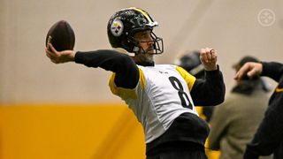 Steelers' Aaron Rodgers May Be "Agitated" Due To The Severe Lack Of Trust From Pittsburgh (Steelers News). Photo by Alysa Rubin / Pittsburgh Steelers