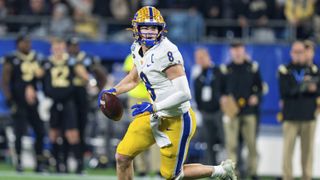 Potential Steelers Target Will Howard Is "Kenny Pickett-ish"; 'Basically A 1-Year Wonder' (Steelers News). Photo by Jacob Kupferman / AP Photo