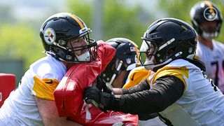 Steelers' Young Offensive Linemen Rave About "Invaluable" Teammate (Steelers News). Photo by Taylor Ollason / Pittsburgh Steelers