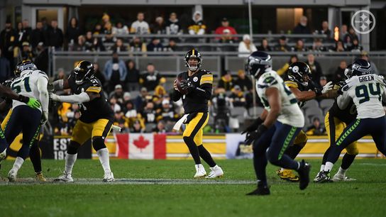 Ben Roethlisberger looks to throw against the Seahawks in 2021.