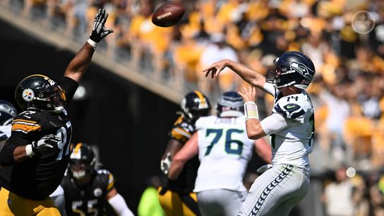 Cameron Heyward knocks down a pass against the Seattle Seahawks.