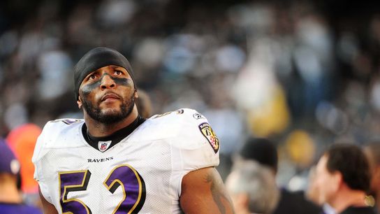 Steelers' Rashard Mendenhall Turned A Devastating Ray Lewis Hit Into A Message (Steelers News)