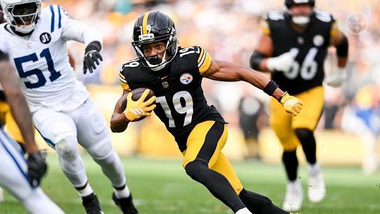 Steelers wide receiver Calvin Austin III (19) during a regular season matchup between the Pittsburgh Steelers and Indianapolis Colts.