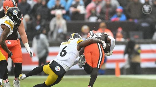 Steelers linebacker Patrick Queen (6) during a regular season matchup between the Pittsburgh Steelers and Cleveland Browns.