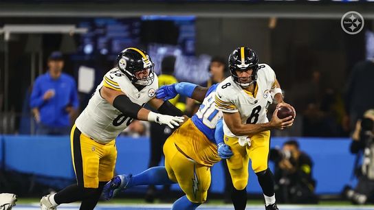 Steelers quarterback Aaron Rodgers (8) during a regular season matchup between the Pittsburgh Steelers and Los Angeles Chargers. Steelers quarterback Aaron Rodgers (8) during a regular season matchup between the Pittsburgh Steelers and Los Angeles Chargers.