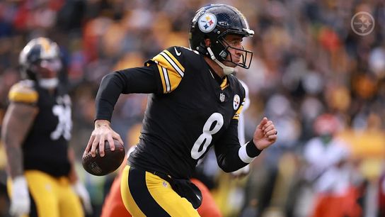 Steelers quarterback Aaron Rodgers (8) during a regular season matchup between the Pittsburgh Steelers and Cincinnati Bengals.