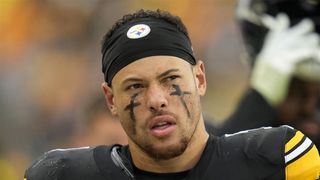 Steelers' Alex Highsmith Gives Definitive Answer On How To End Pittsburgh's Playoff-Win Drought  (Steelers News). Photo by Charles LeClaire / USA TODAY Sports