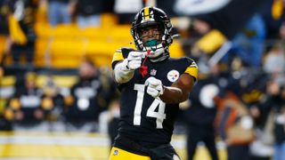 Polarizing Steelers WR George Pickens' Fate Will Be Decided This Offseason To Avoid "A Distraction Beyond Distractions" (Steelers News). Photo by Justin K. Aller / Getty Images