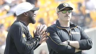 Steelers Insider Reveals Shocking Truth About Mike Tomlin And Arthur Smith's Offensive Working Relationship (Steelers News). Photo by Charles LeClaire / Imagn Images