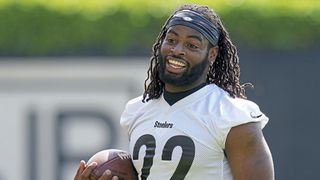 Steelers' Najee Harris Has His Market Reset After Massive New Deal For Eagles' Saquon Barkley (Steelers News). Photo by Matt Freed / Post-Gazette