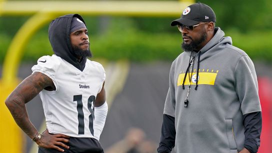 Steelers Insider Believes Team Won't Agree on Compensation for Contract Extension With Diontae Johnson; "Most Likely" to Extend K Chris Boswell Instead Prior To 2022 Opener (Diontae Johnson News)