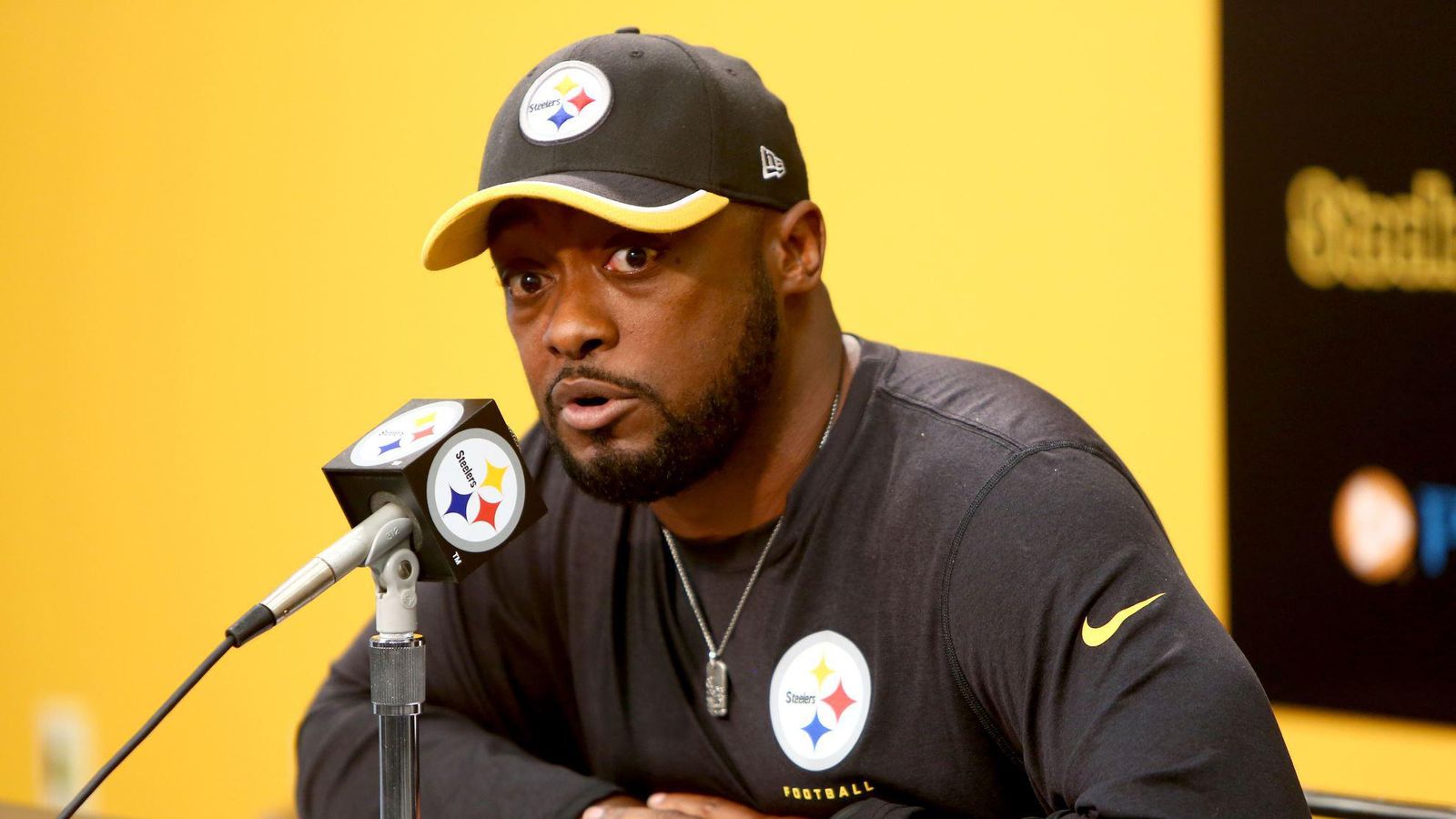 Steelers Fans Should Rush To Save Money On 1st Season Of NFL Sunday Ticket  As   TV Reveals Steep Price Tag