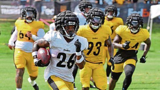 Steelers Anthony McFarland Jr., Jaylen Warren Dominate 1st Half Against Seahawks In First Preseason Action Of 2022 (Steelers News)