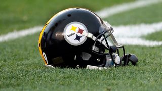Report: A dozen players participate in workouts at Steelers Facility (Off-Season News)