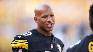 Free Agency Frenzy Continues: Restructures, Shazier, and More (Free Agency News)